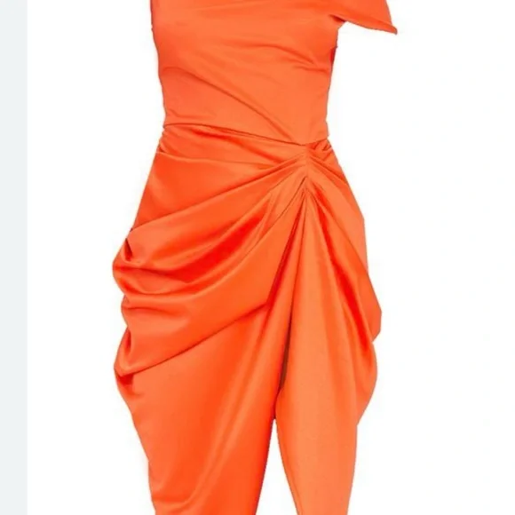 PrettyLittleThing Orange One-Shoulder Draped Midi Dress - Picture 2 of 3